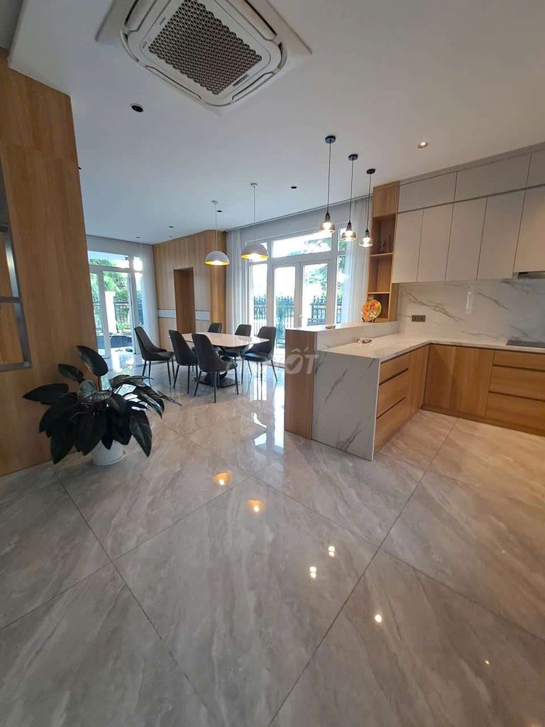 Rend the villa the peak gadden 600-dollar salary,Phú Mỹ, 7th.
