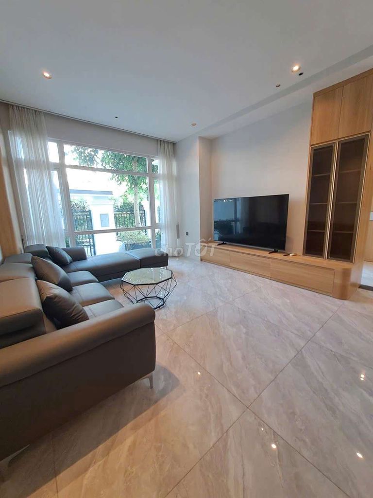 Rend the villa the peak gadden 600-dollar salary,Phú Mỹ, 7th.