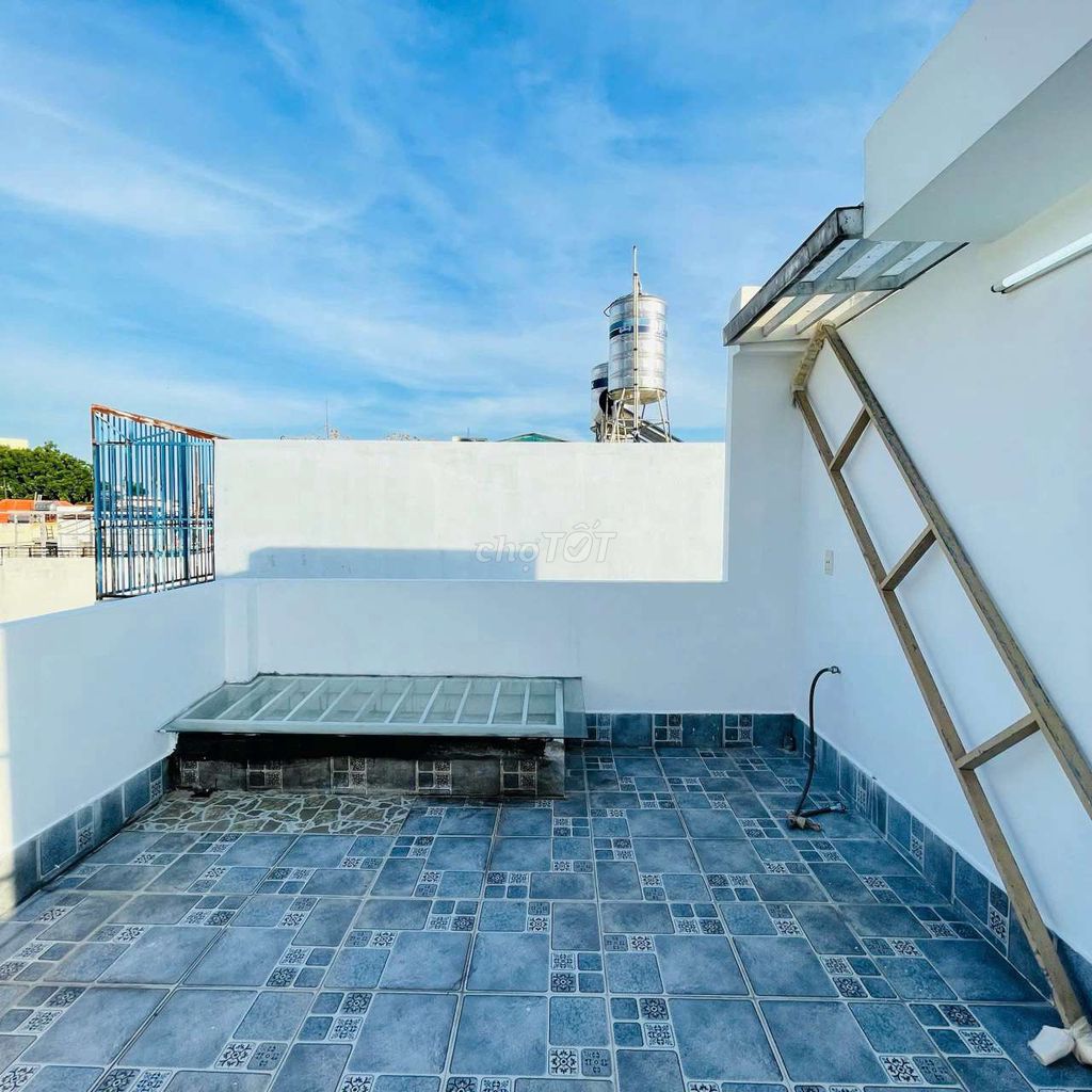 Rent phạm văn chiêu-714 Gò Vấp (4 x 11 m) car alley house 4 bedroom 3 toilets - 16 million a month