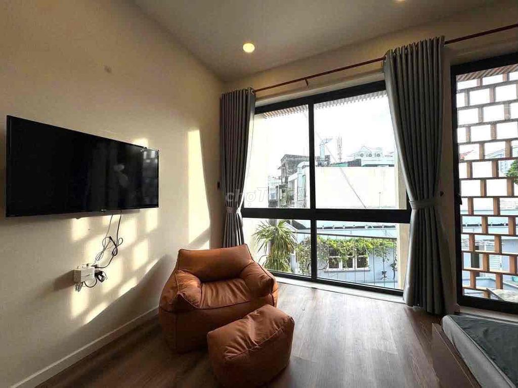 local studio_conclosure right now etown Cộng Hoà_full interior