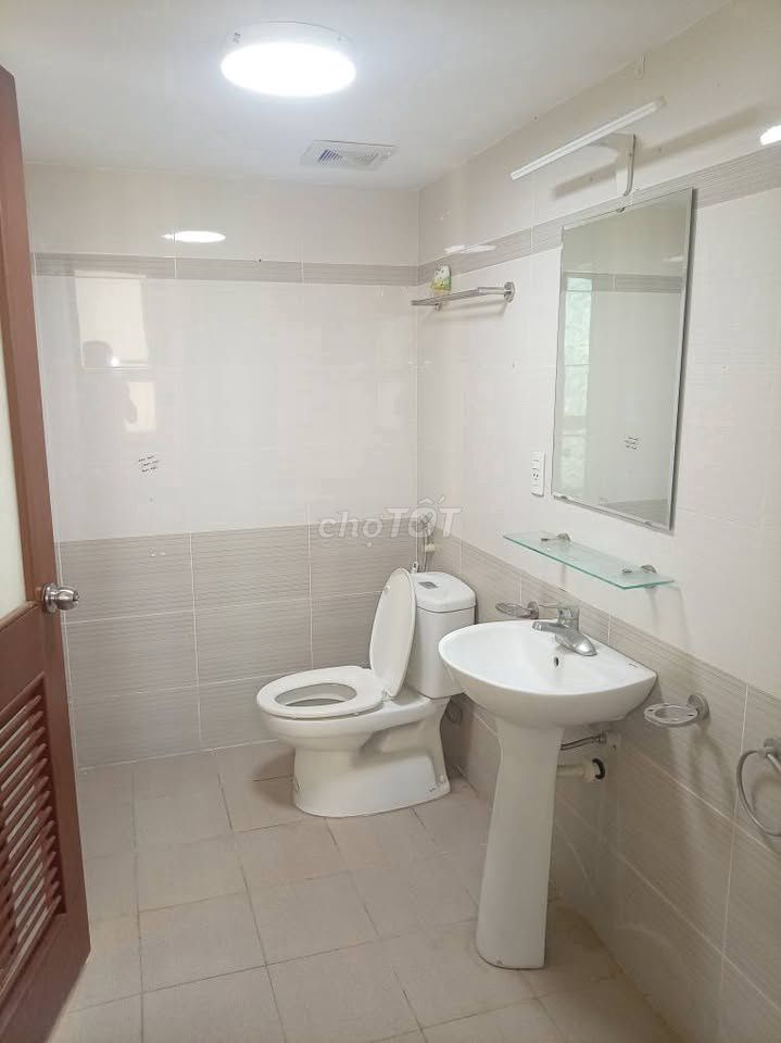 Rent C/c Carillon 3, Hoàng Hoa Thám,770 13 01:3 bedrooms 12 million a month