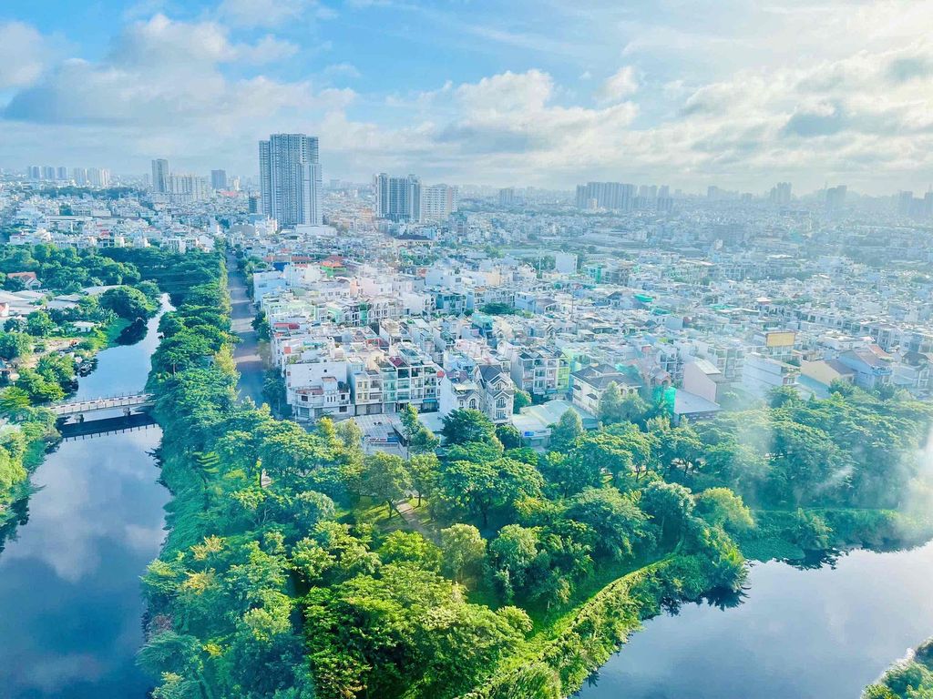 Rent a Diamond river apartment full of 13 million pieces.