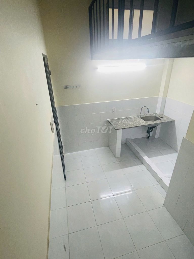 Closest living room to 1135 Huỳnh Tấn Phát, P.Q.q1, District 7.