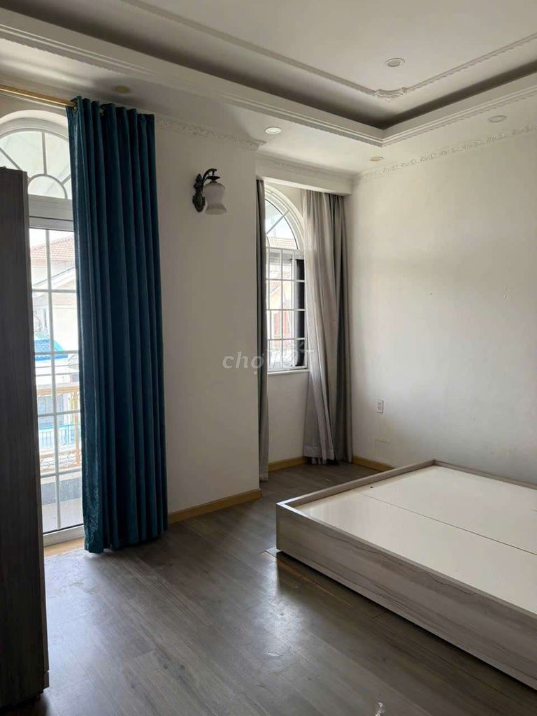 Rent a 65-foot service apartment, two bedrooms, one bathroom, full interior, số 10, P. hbc