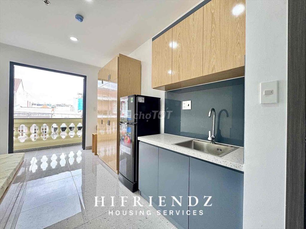 Rent a new balcony suite full of furniture now Phạm Văn Chiêu - d-vet