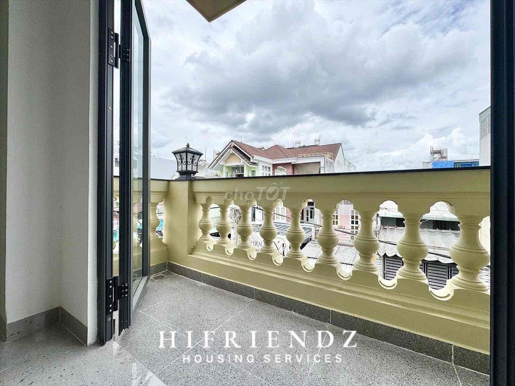 Rent a new balcony suite full of furniture now Phạm Văn Chiêu - d-vet