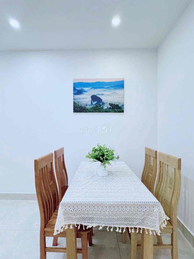 studio, 1 Bạch Đằng bedroom near the airport.