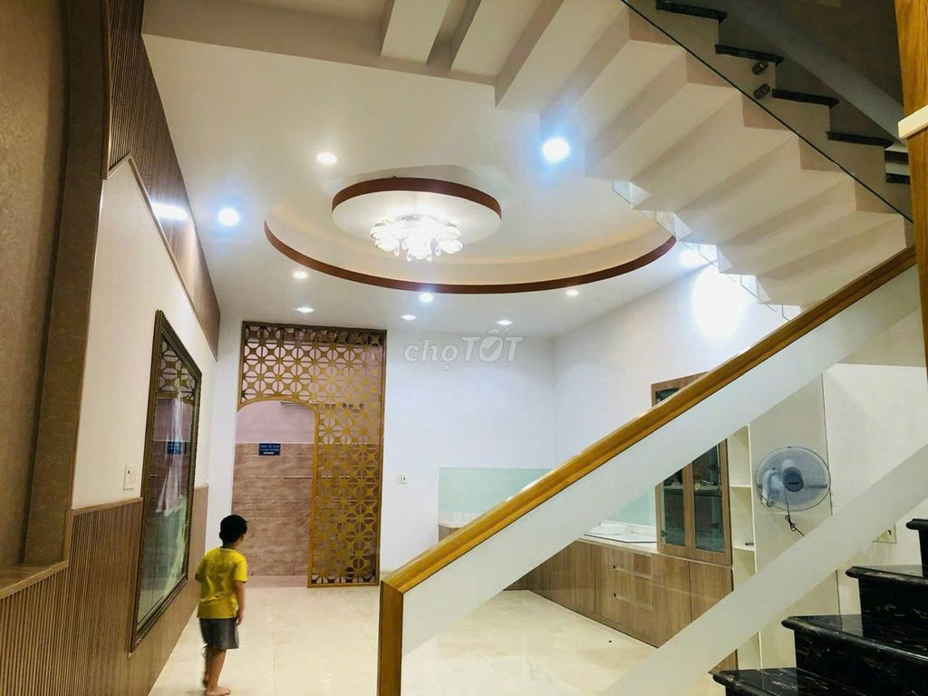 Rent a whole 30-yard street - area 5 X20 M, configuration of 3.5 panels