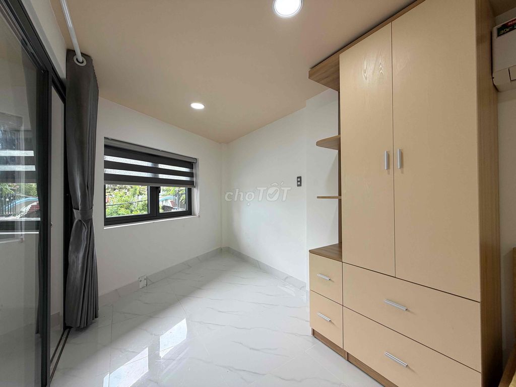 Rent a free bedroom with a cool open window.