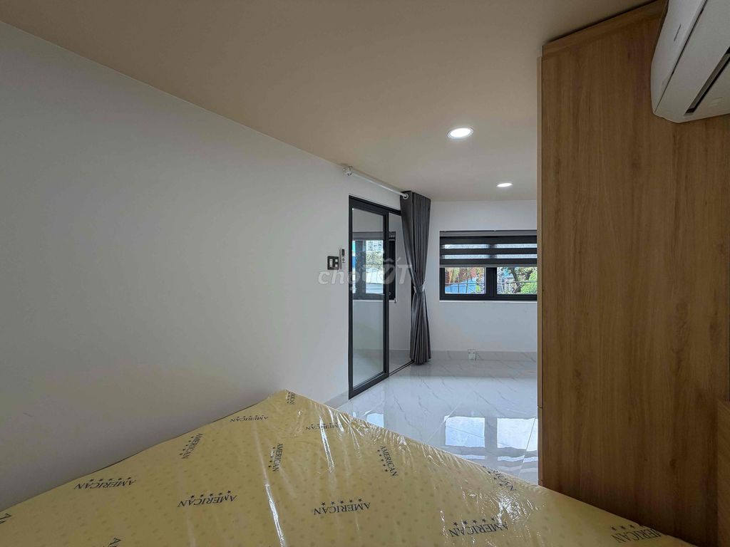 Rent a free bedroom with a cool open window.
