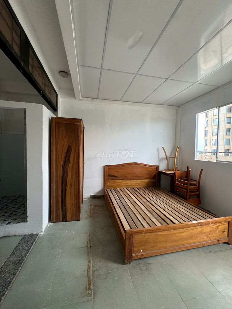 Super cool studio right here at the University of gtvt, outside of the trade - 25 M2 - full interior