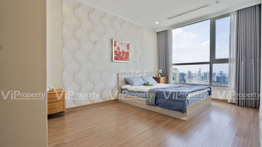 Three bedrooms full of furniture, 29 million, top fireworks.