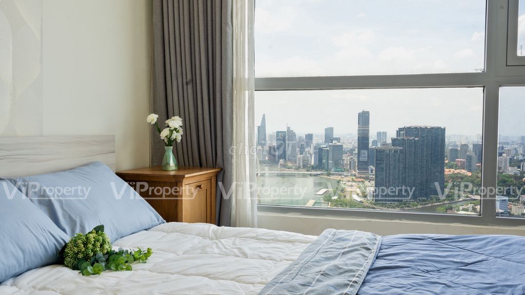 Three bedrooms full of furniture, 29 million, top fireworks.