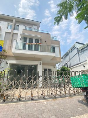Rent a front house on Liên Phường – across 8.2 M with a wide field