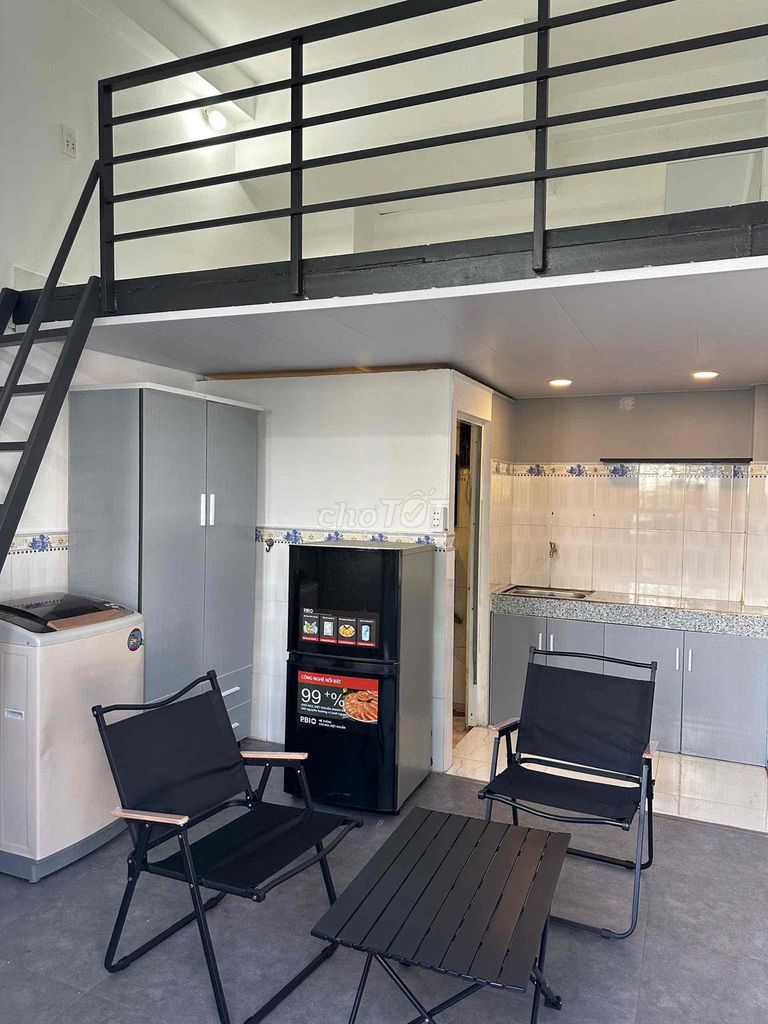Duprix near kcx District 7 low-cost furniture on demand