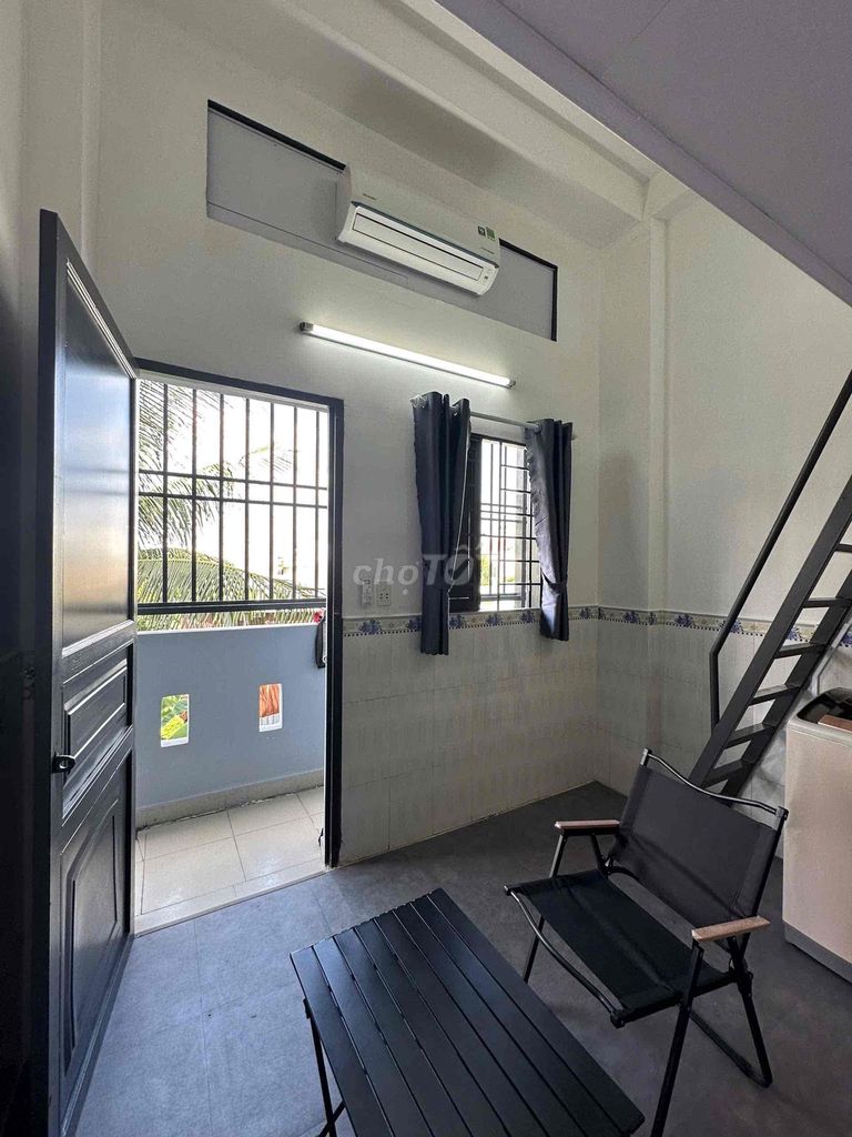 Duprix near kcx District 7 low-cost furniture on demand