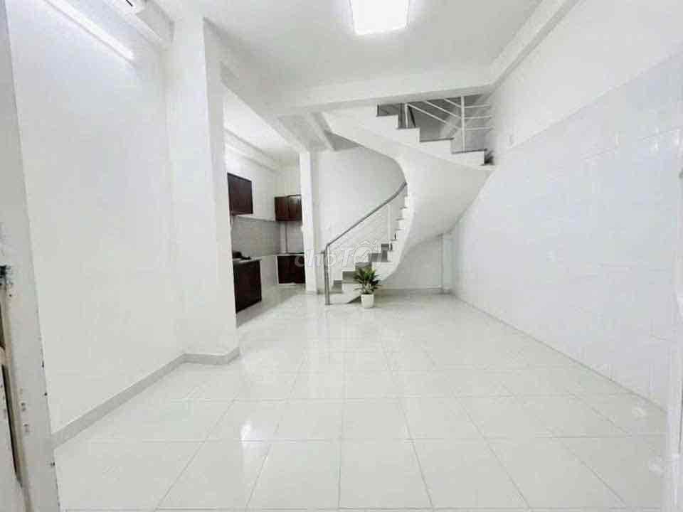 Nice house, civilian prices, 1 M 2 L 2 P. Sleep in the DJU ok is comfortable