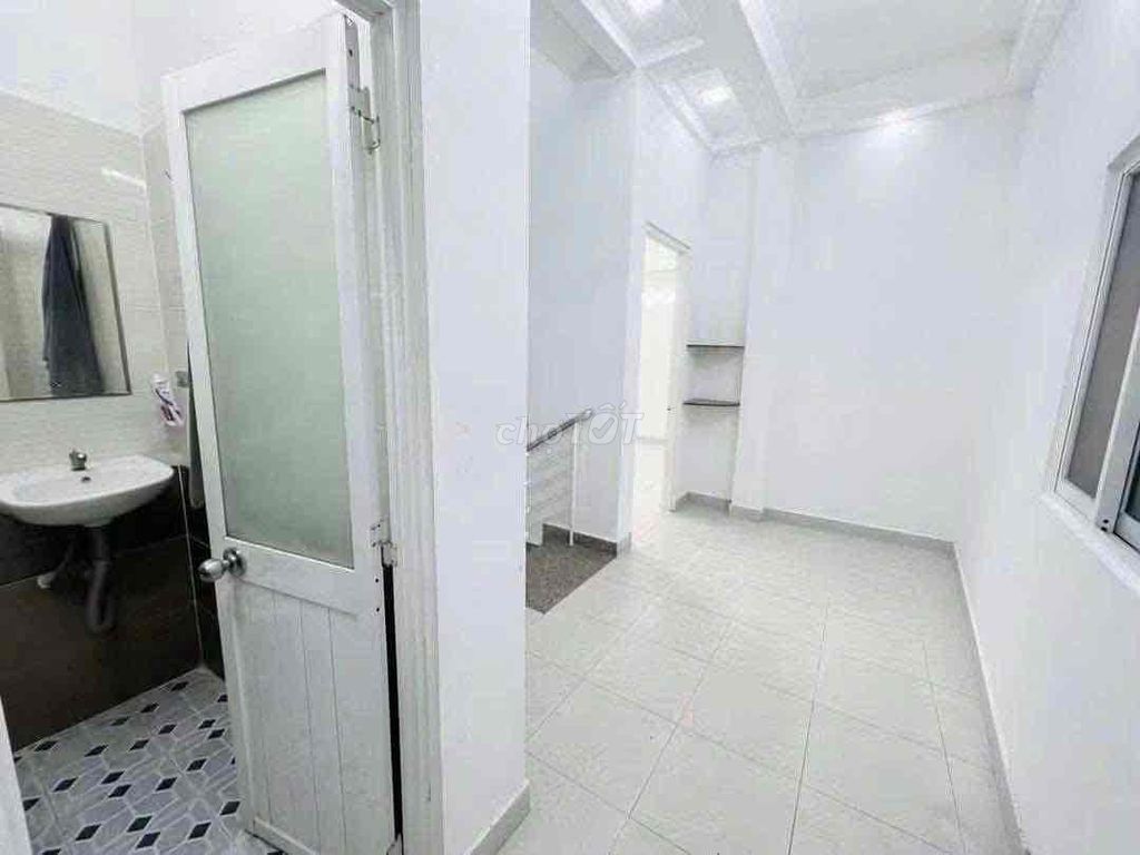 Nice house, civilian prices, 1 M 2 L 2 P. Sleep in the DJU ok is comfortable