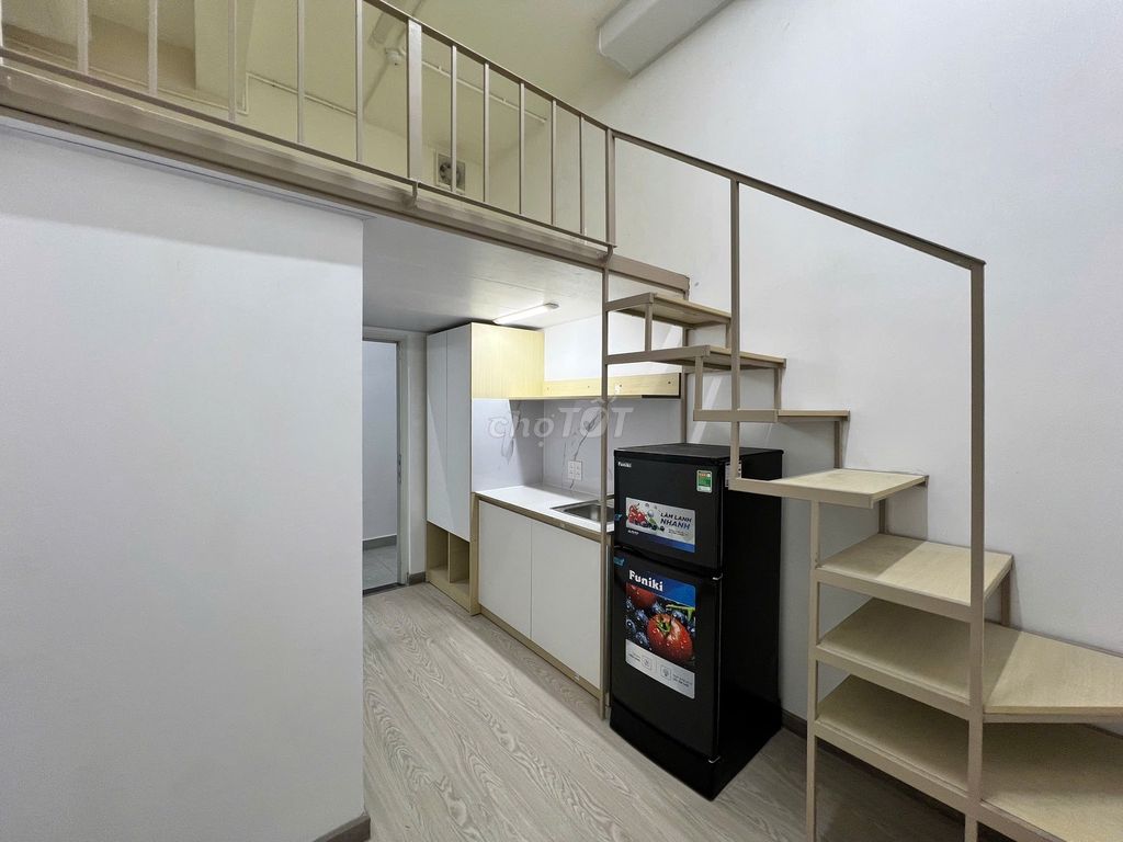 Super pretty immediately at University gtvt, outside of injuries - full interior - window - 20 M2