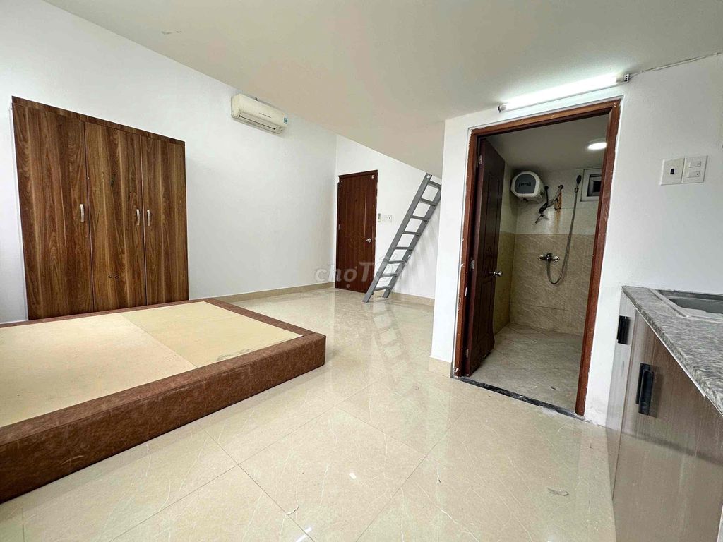 Rent the RAC 50 meters of sky windows, right at Cultural Park, Gò Vấp