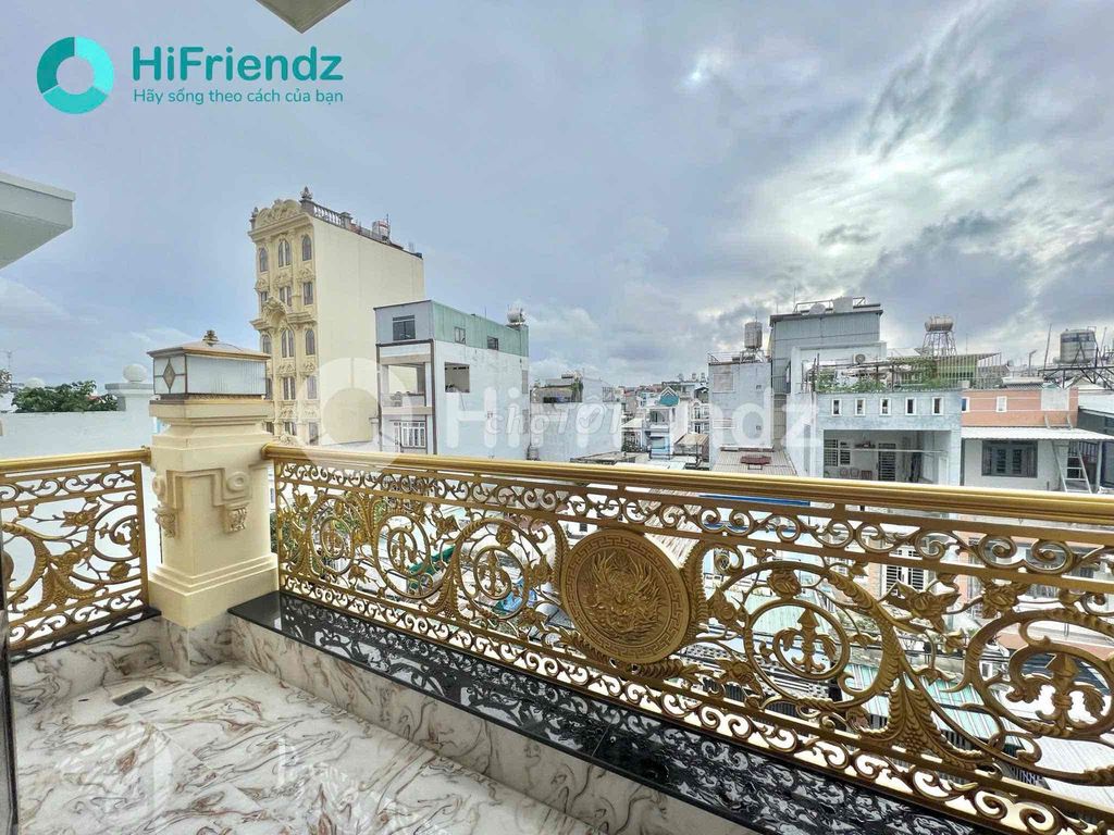 The balcony studio -- just built right near Tân Hương.