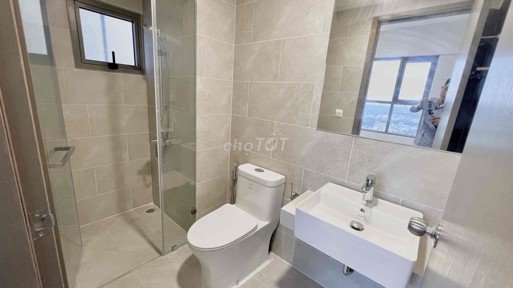 Rent the apartment for two bedrooms - 6.5 million -- it's available, it's interior.