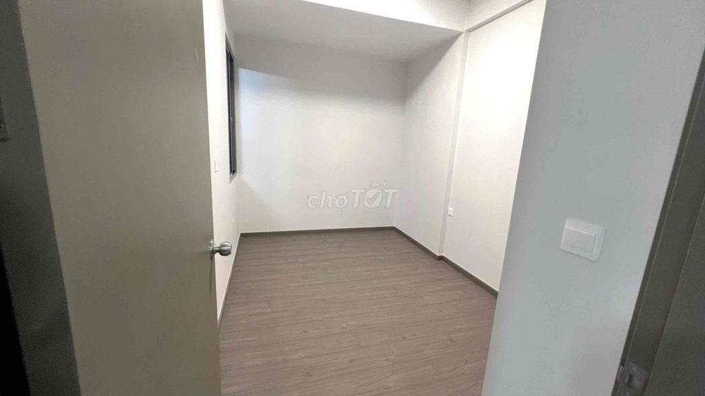 Rent the apartment for two bedrooms - 6.5 million -- it's available, it's interior.
