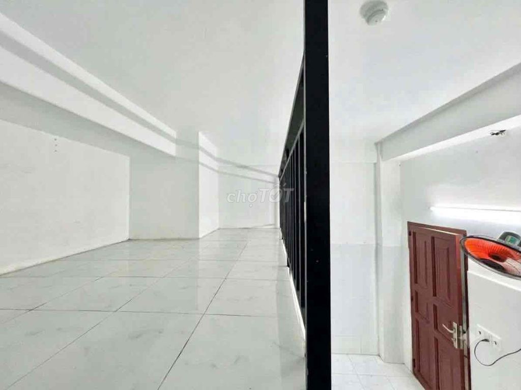 We're going to rent out the elevators to 28 meters 3, ready the elevators now aeon pass.