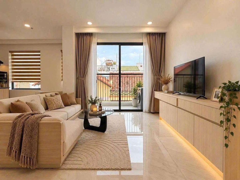 Pretty studio right in Trần Quang Khải-- 1st district.