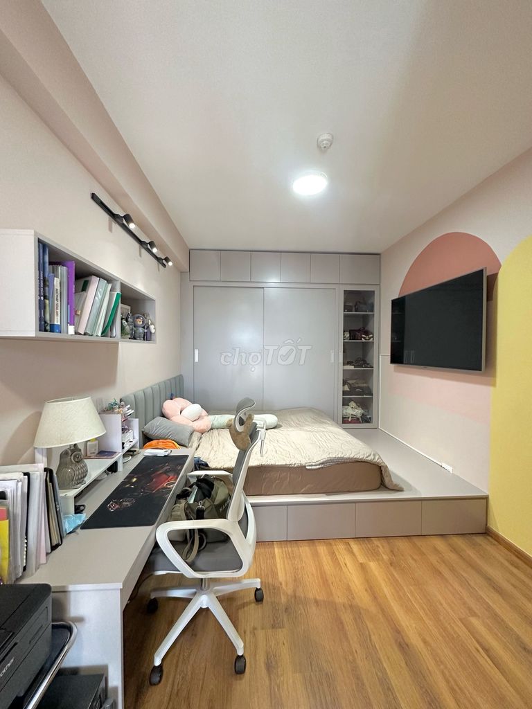 Rent a Caillon apartment 7 or 2 bedrooms, 1 toilet, 66 meters, less furniture.