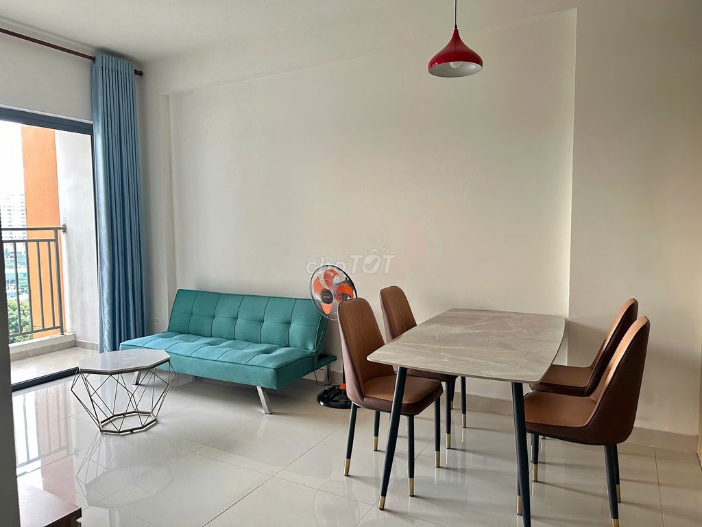 We need to rent a two-room The Sun Avenue room at 18 million a month.
