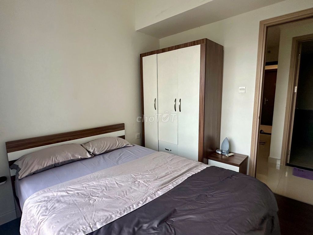 We need to rent a two-room The Sun Avenue room at 18 million a month.