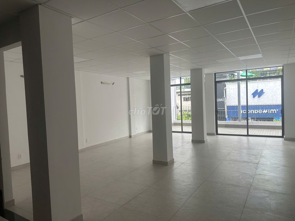 Let's rent it in one centimeter, District 1 .6 M, from 100 million.