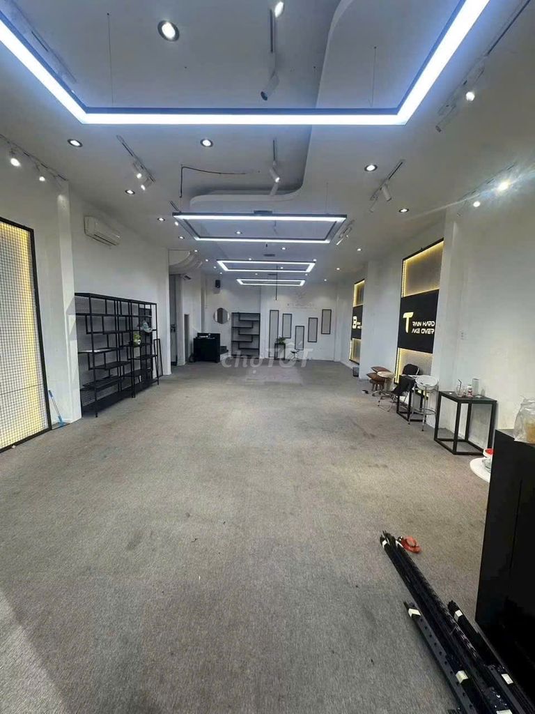 Rent 1 Điện Biên Phủ, area uses 300 M2 1st floor, 55 million