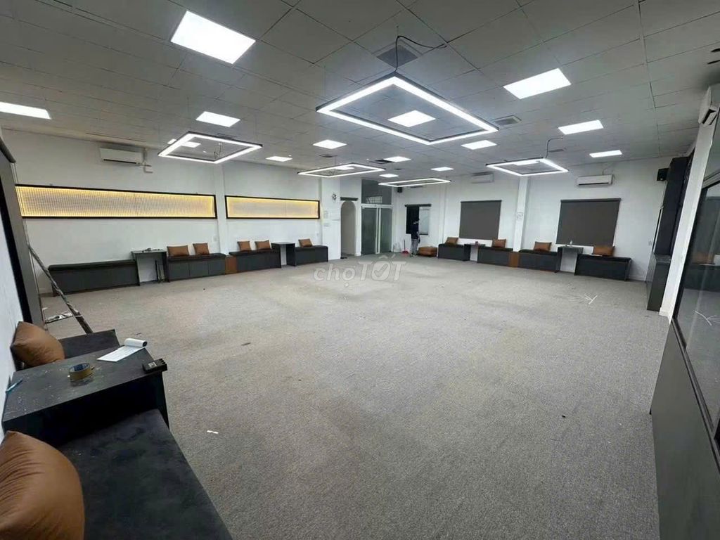 Rent 1 Điện Biên Phủ, area uses 300 M2 1st floor, 55 million