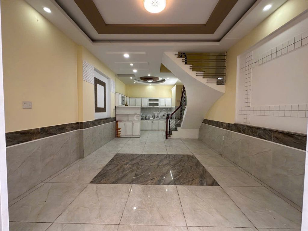 To rent 14899 Bùi Viện, District 1 - 4 rooms, 3 floors, 35 million