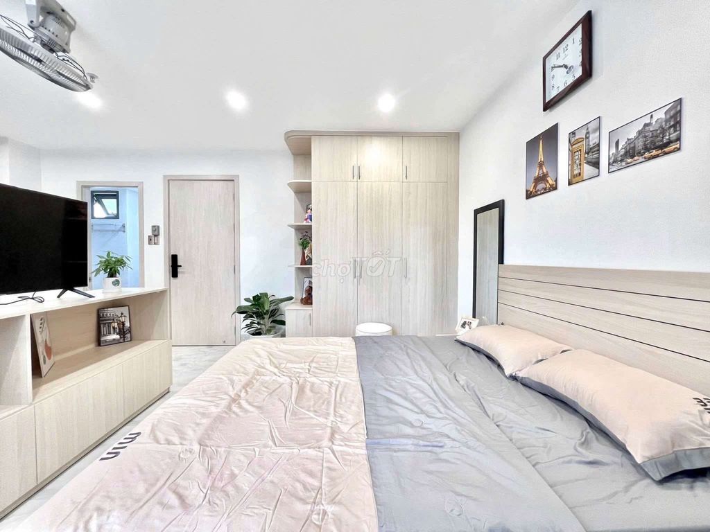The apartment. One bedroom. Full interior of the elevator.