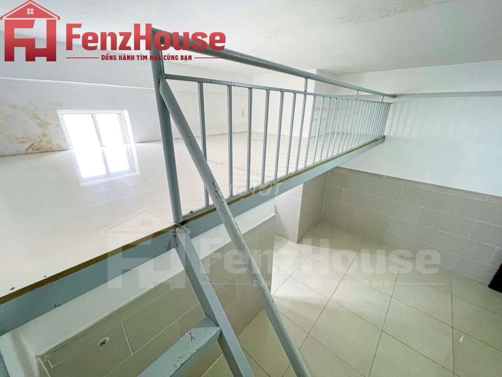 The student room is suitable for 3 to 4 people, near the University of ufme in District 7