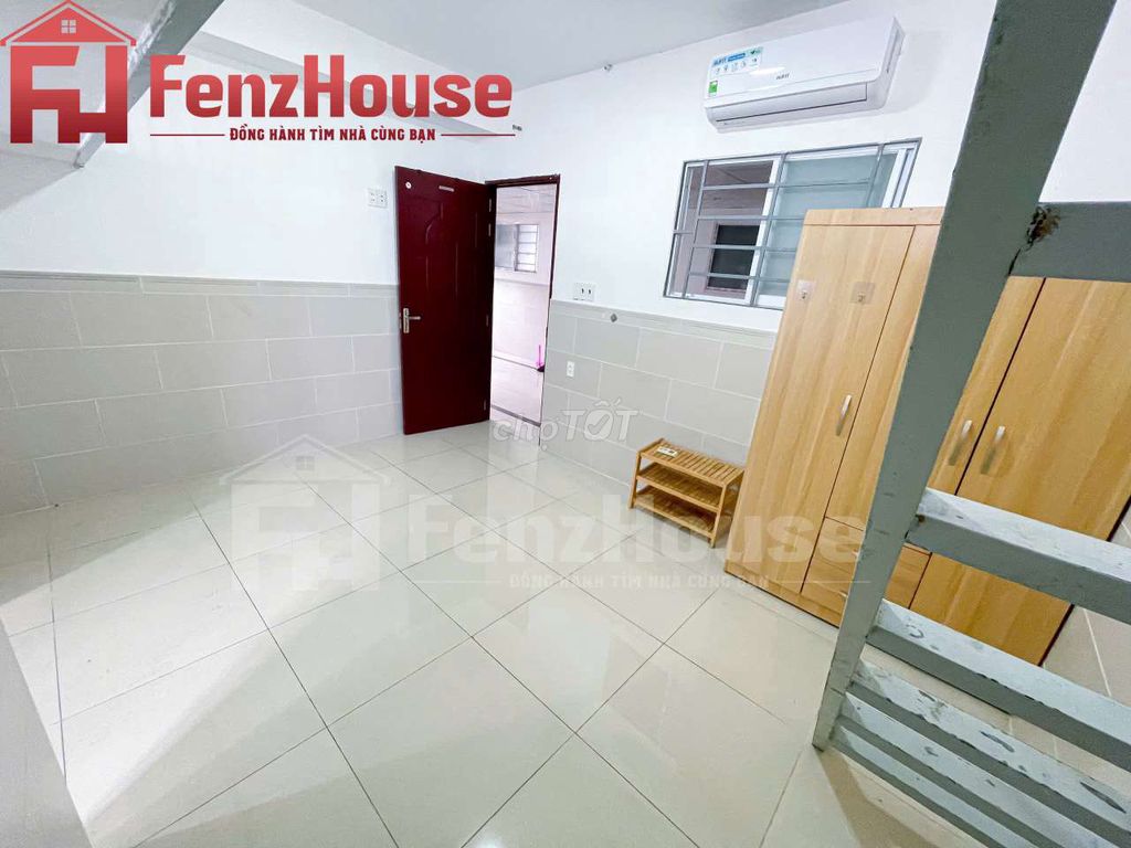 The student room is suitable for 3 to 4 people, near the University of ufme in District 7