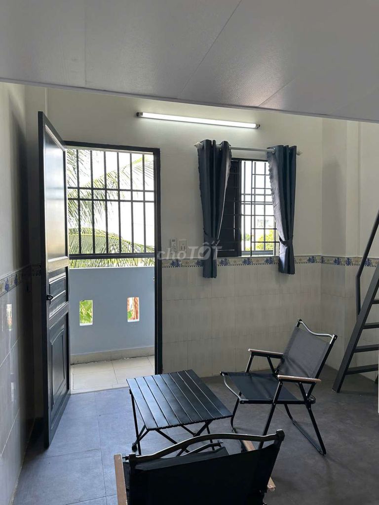 The entire interior room, which is located near the U.S.M.M., U.S. County University of tdtu 7