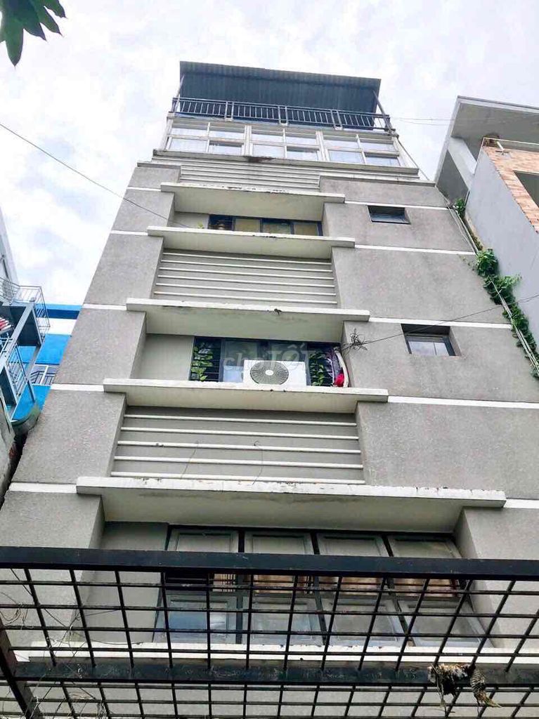 A big window cooler room near D2 Bình Thạnh.