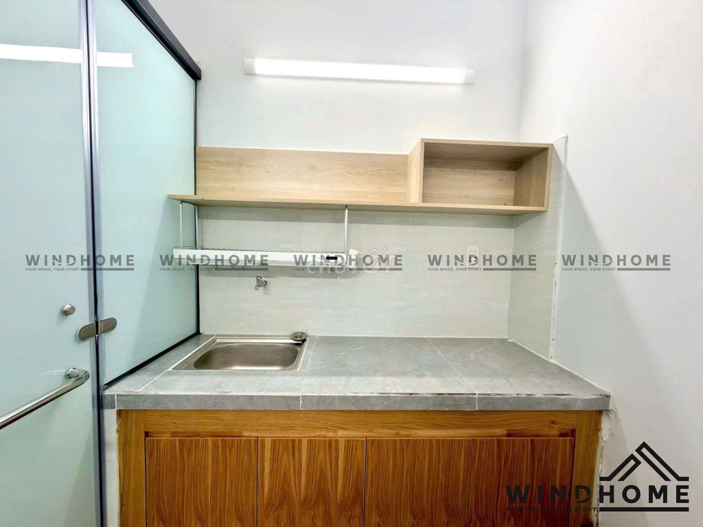 A full-in-the-art kitchen room near the American UJK export site in 4th.