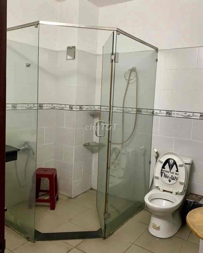 Rent the entire Hoàng Hoa Thám, Tân Bình-- 3 bedrooms, 3 toilets-- 22 million/thg