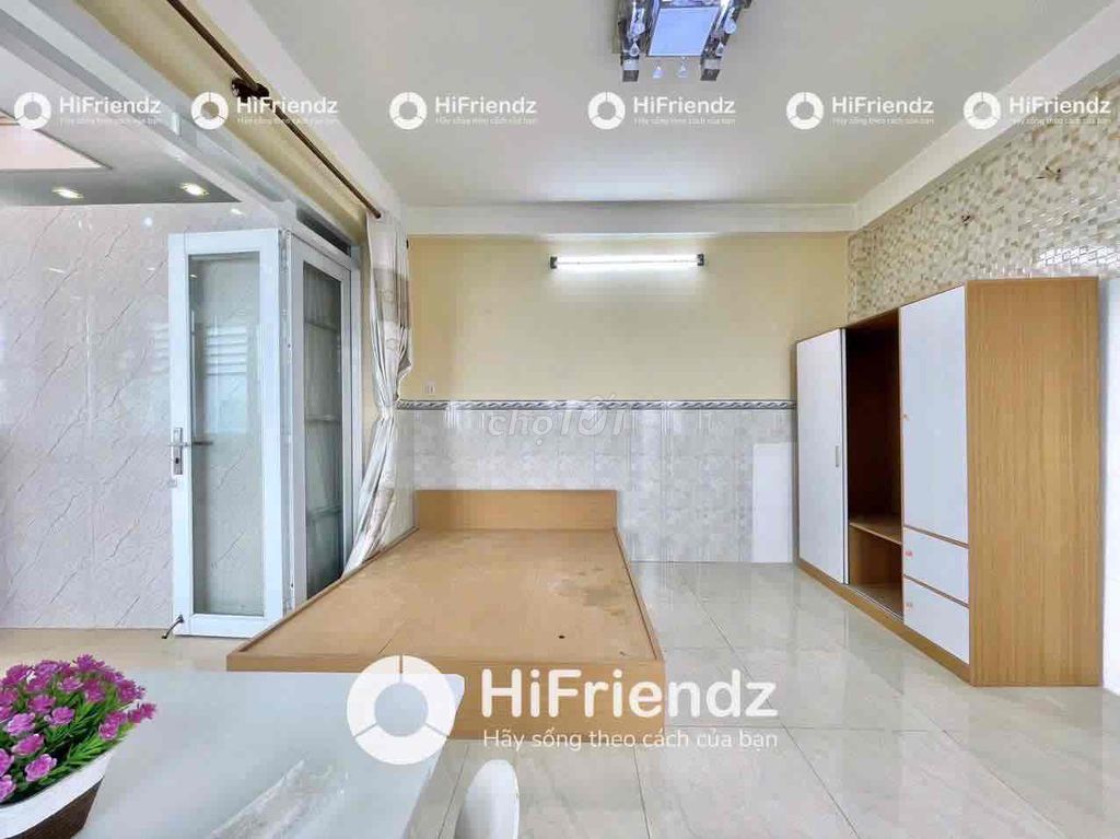 1 bedroom - 1 carousel balcony suite right here at Funton Bxmt