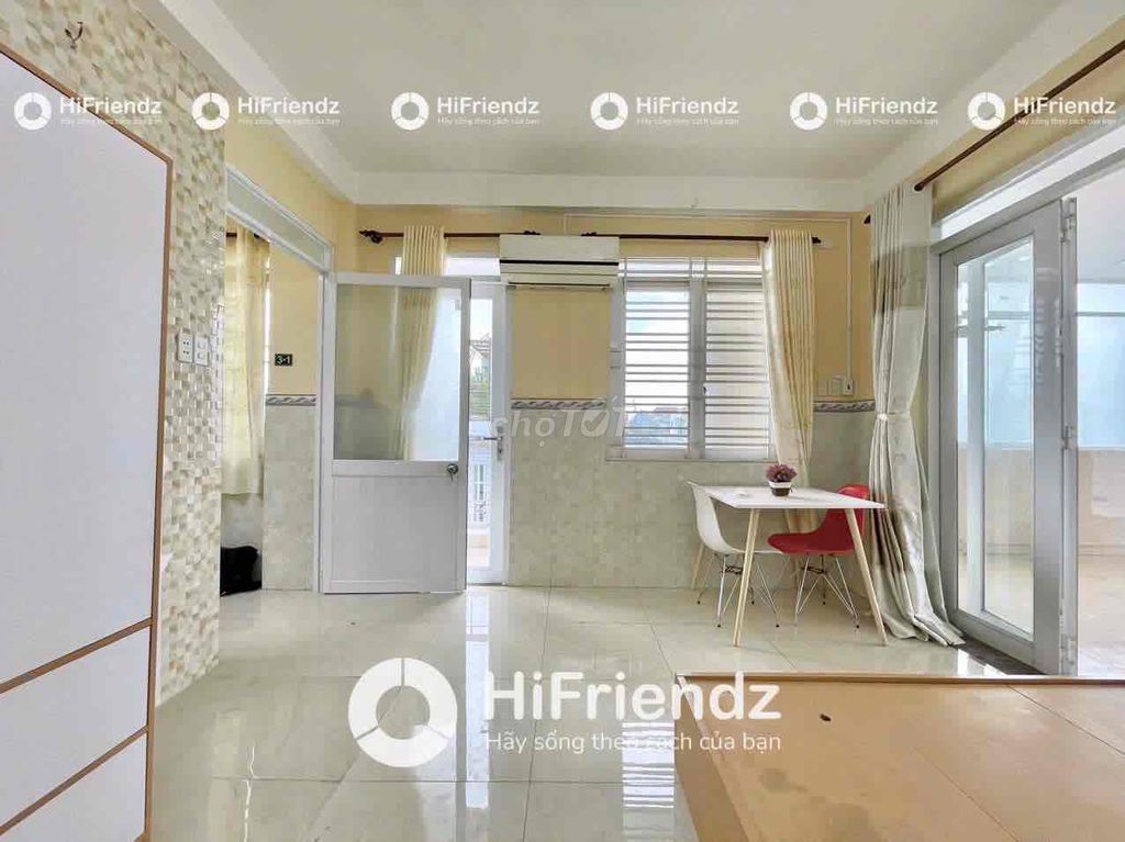 1 bedroom - 1 carousel balcony suite right here at Funton Bxmt