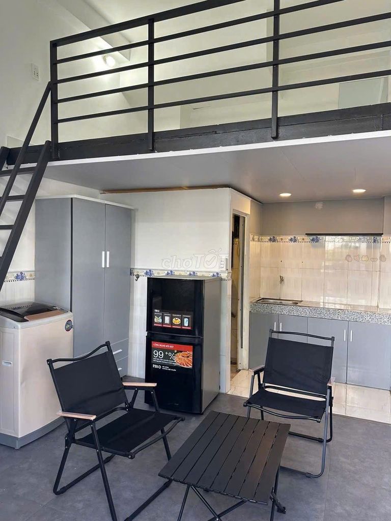 Rent us a high-end motel, light window. Next to pmh, then kcx, umfm, District 4