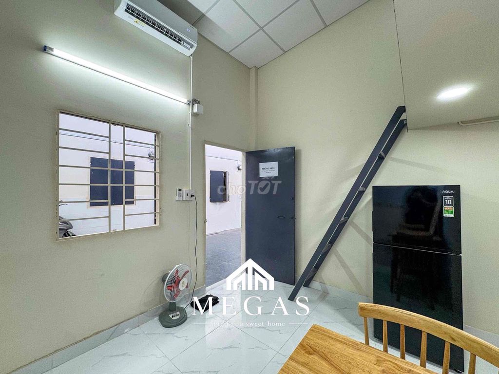 Rent a new 100 percent cheap motel in the middle of college.