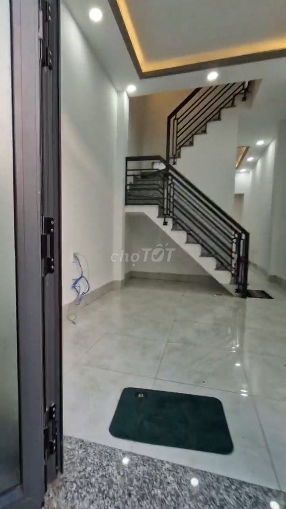 Rent the original house near Thủ Đức. Seven million.