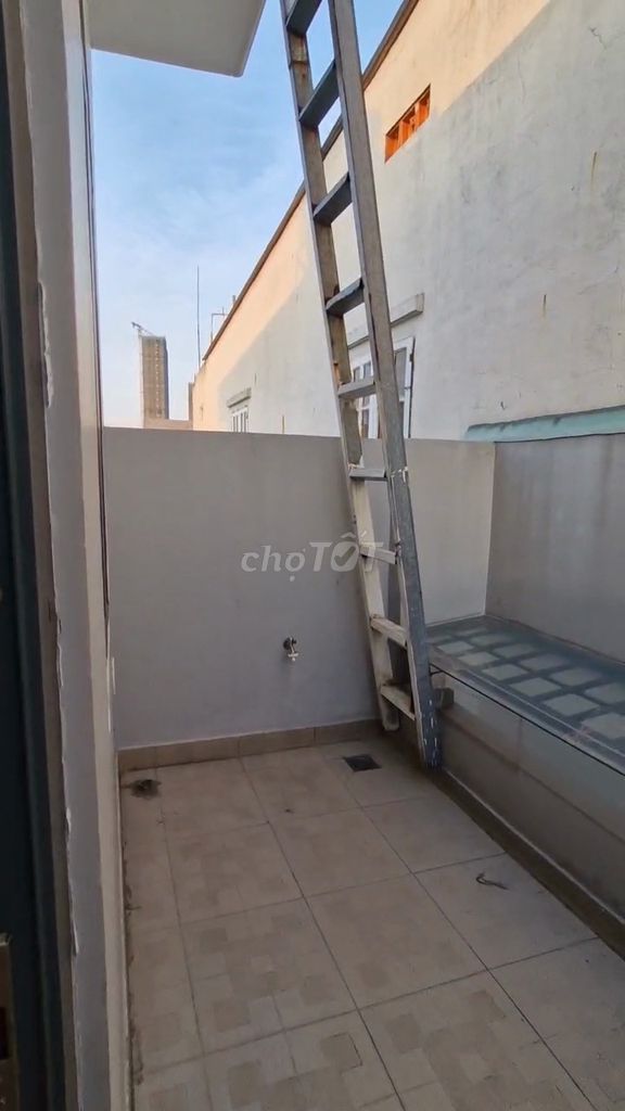 Rent the original house near Thủ Đức. Seven million.