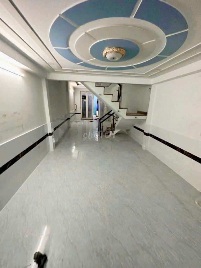 Phạm Văn Chiêu Alley, 4 x 16 meters, 1 floor, 2 bedrooms, secure fences.
